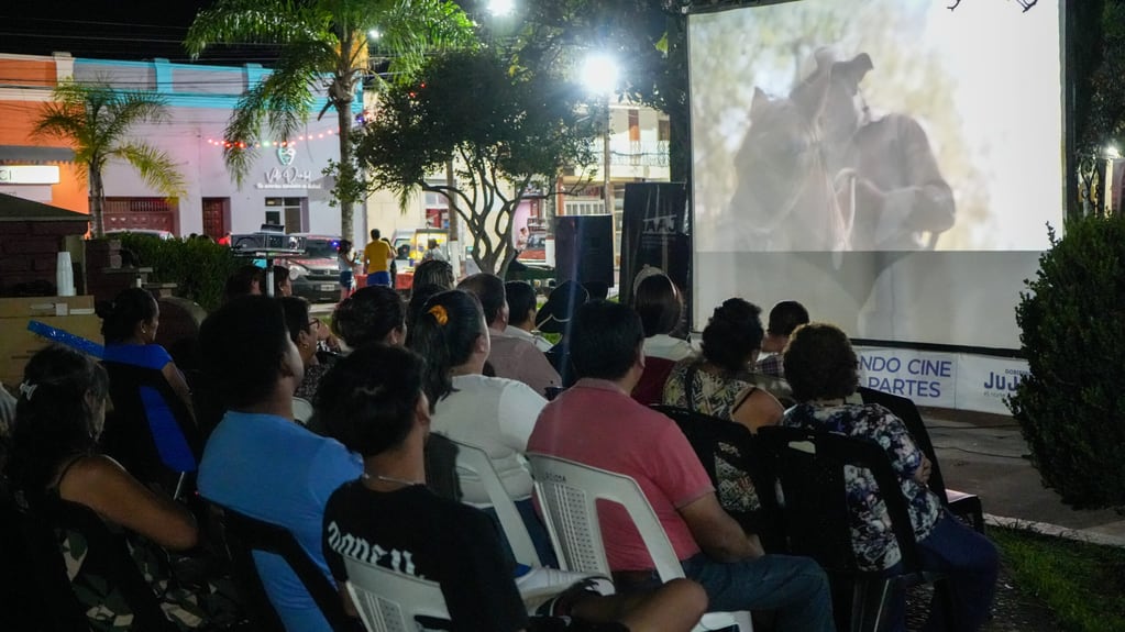 El Festival de Cine de las Alturas comienza este sábado en Jujuy, con más de cien títulos a presentarse en salas y espacios abiertos de distintos puntos de la provincia.
