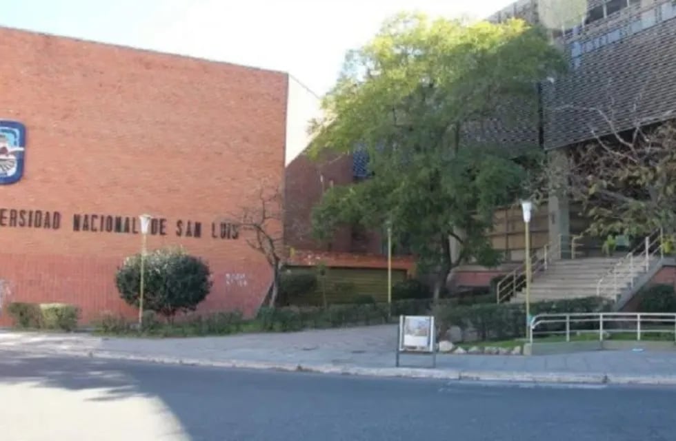 Universidad Nacional de San Luis