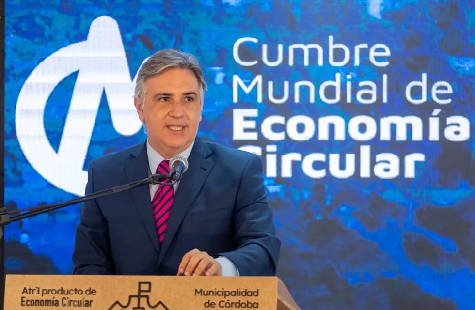 El intendente Martín Llaryora encabezó la presentación del programa (Foto: Municipalidad de Córdoba).