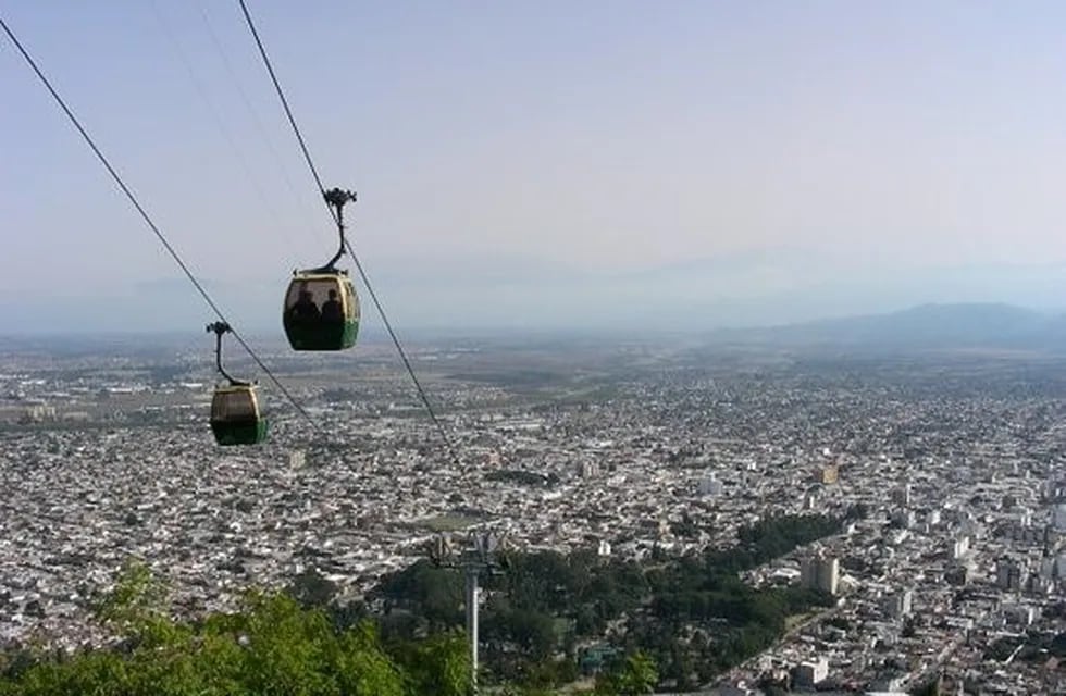 La ciudad de Salta vista desde el Cerro San Bernardo