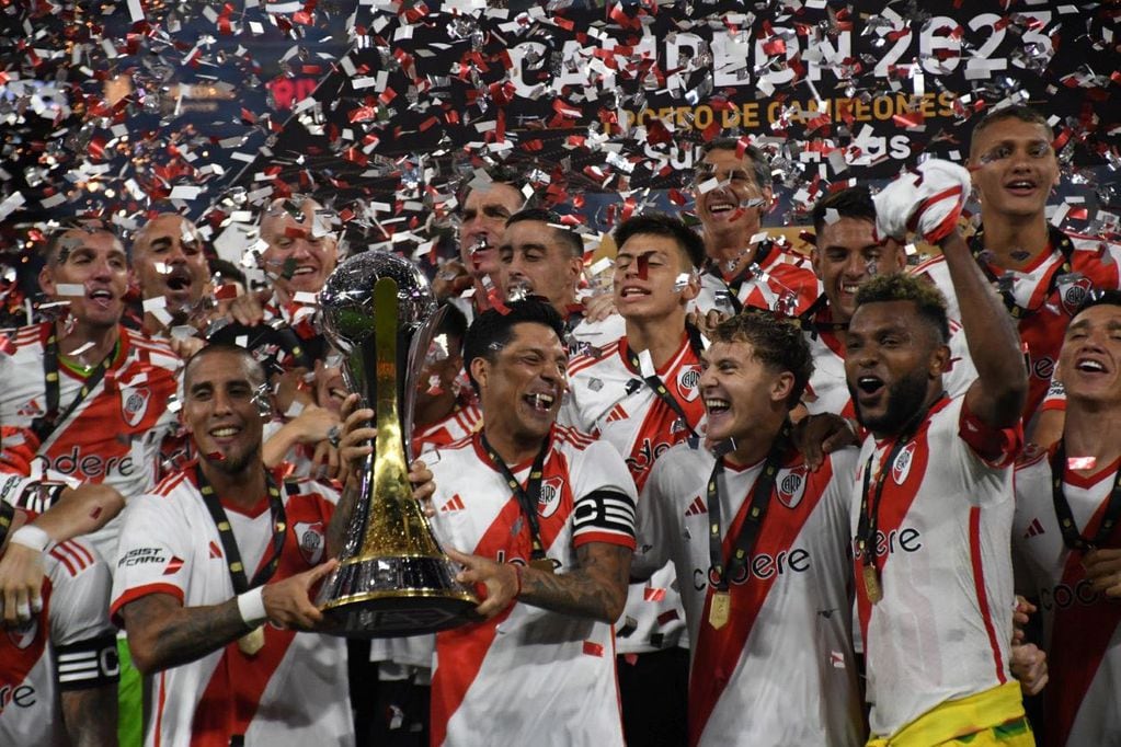 River Plate se impuso 2-0 ante Rosario Central y se quedó con el Trofeo de Campeones. (Fotobaires)