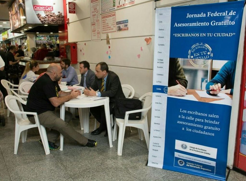 Los escribanos saldrán a las calles de Córdoba para dar asesoramiento gratuito. (Colegio de Escribanos)