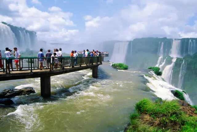 Puerto Iguazú es el destino más buscado para el finde XL de junio