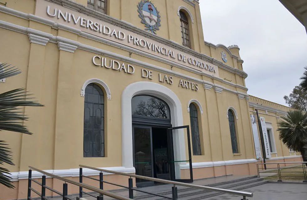 Universidad Provincial de Córdoba ofrece herramientas y tutoriales para clases online.