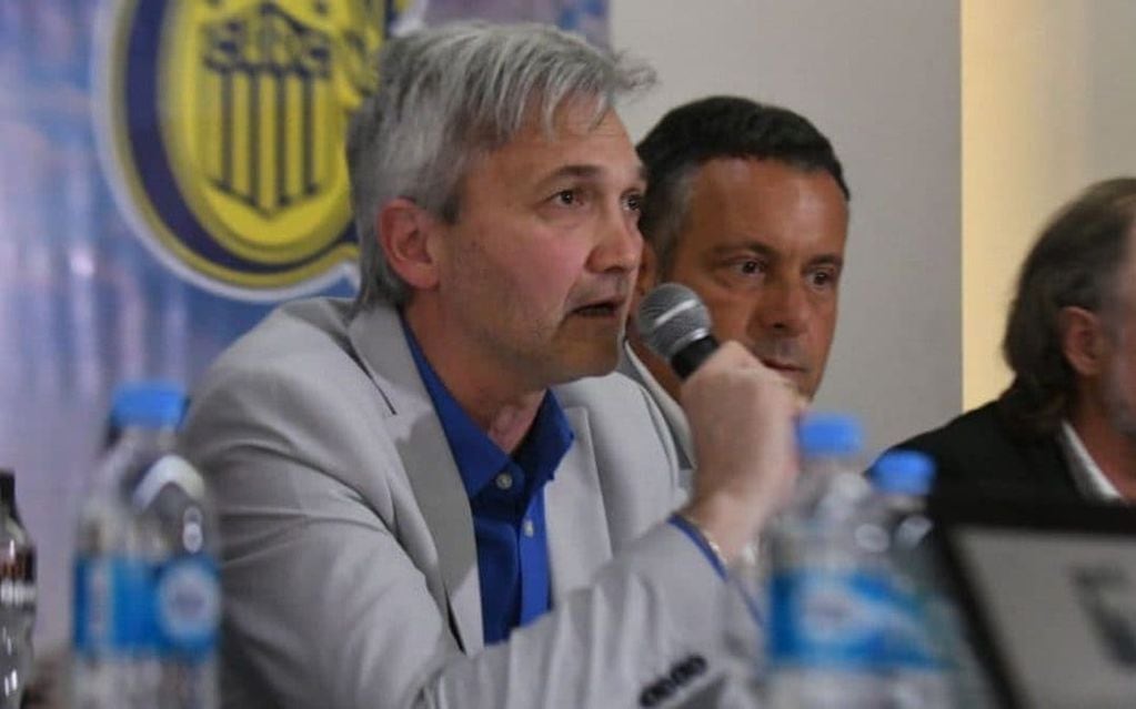 Ricardo Carloni, vicepresidente de Rosario Central, anunció que se sortearán 10 mil populares entre los socios inscriptos para el partido ante Argentinos Juniors. 