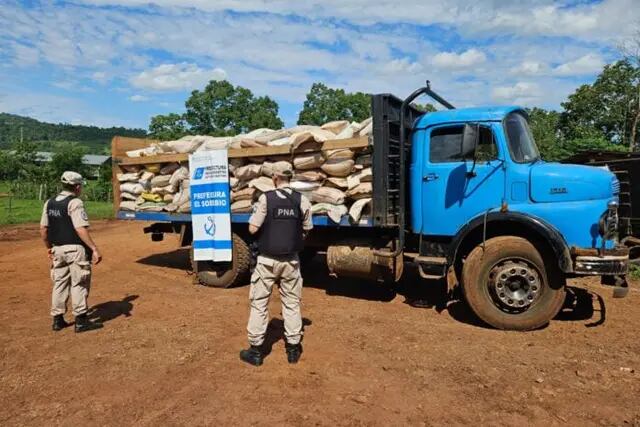 Prefectura decomisa más de 9 toneladas de soja en El Soberbio