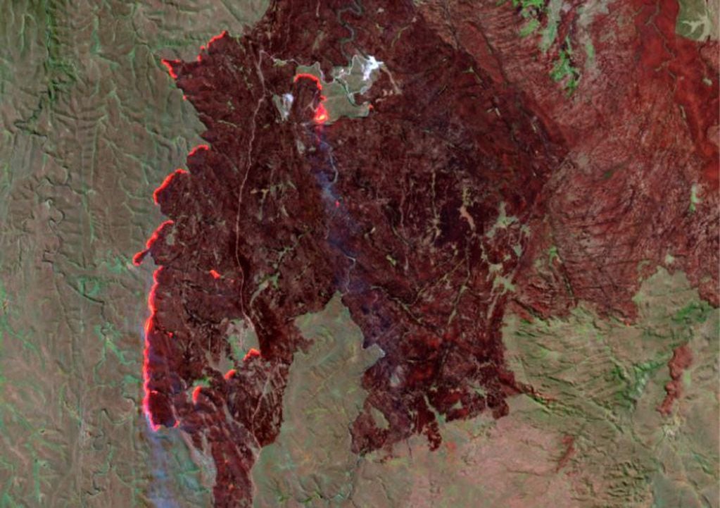 Detalle frentes de fuego y área quemada en la zona de Cuchi Corral, Córdoba. Producto CONAE 2020.