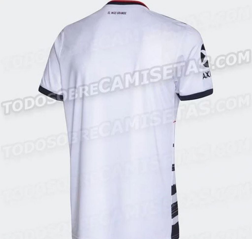 La nueva camiseta de River que generó polémica entre los hinchas (Foto: todosobrecamisetas.com)