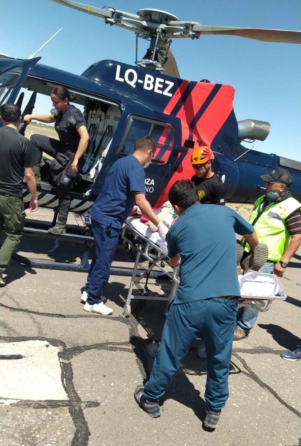 Rescataron a una turista estadounidense que sufrió una caída en la zona de Alta Montaña en El Sosneado.