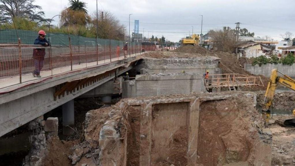 Obras Hídricas en Arroyo el Gato, La Plata (web).