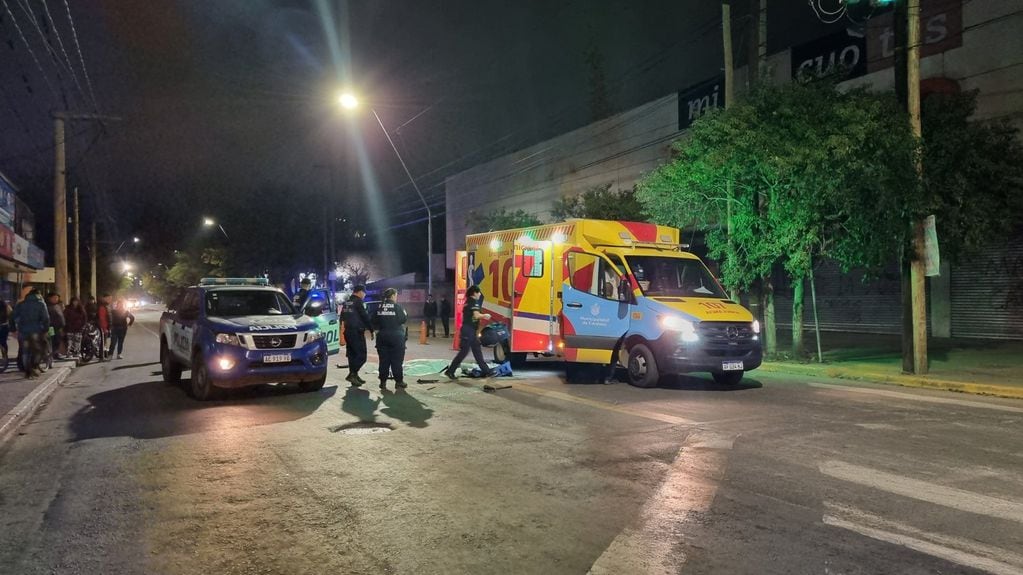 Un automovilista atropelló a un limpiavidrios en Córdoba. (Policía).