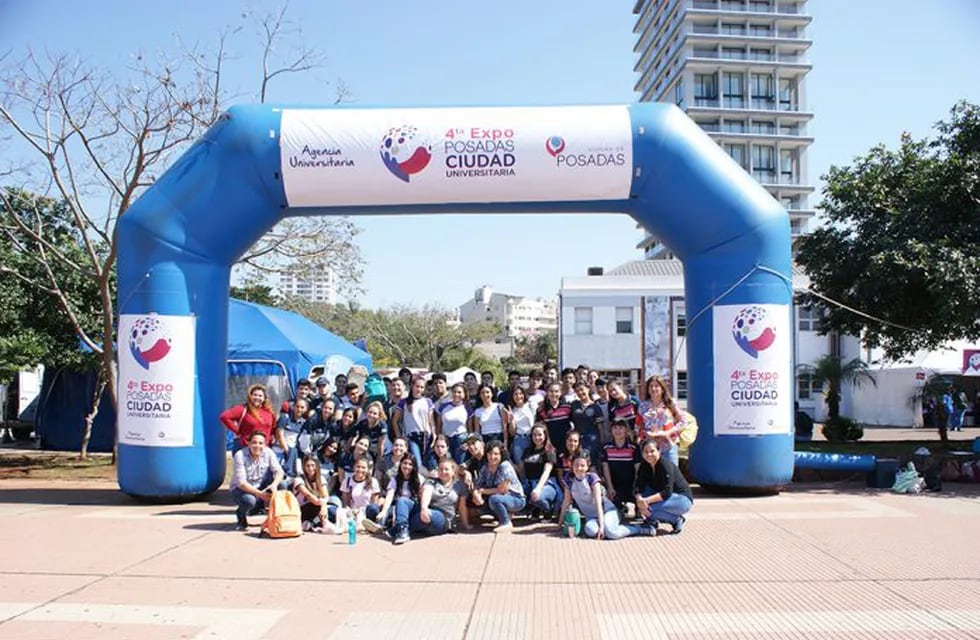 Con más de 200 carreras vuelve la Expo Posadas Ciudad Universitaria en la Costanera.