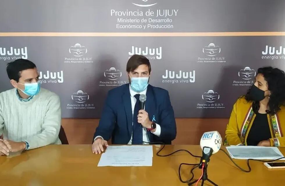 Federico Manero, Exequiel Lello Ivacevich y Patricias Ríos, en conferencia de prensa para anunciar el Fondo de Recuperación Productiva.