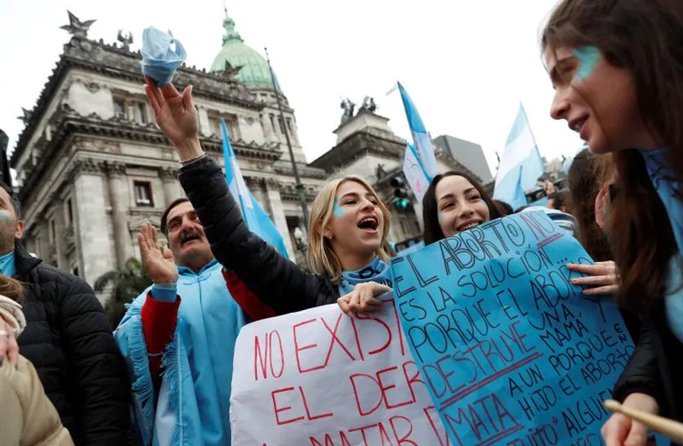 El Gobierno descarta una consulta popular por el aborto. Foto: EFE.