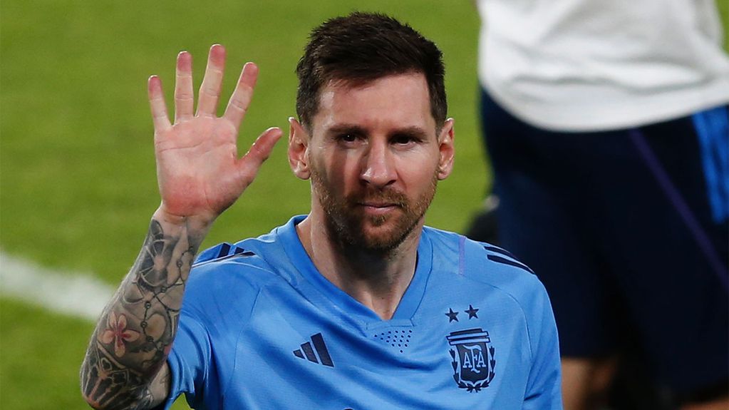 Lionel Messi será titular en el partido ante Emiratos Árabes Unidos. 