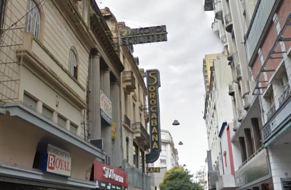 Resisten. El cartel del extinto Café Sorocabana se encamina a ser removido. (Street View)