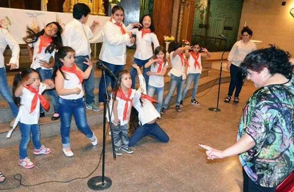 Este sábado, la Dirección de Cultura de la Municipalidad de Las Heras organiza el primer Encuentro de Coro de Niños.