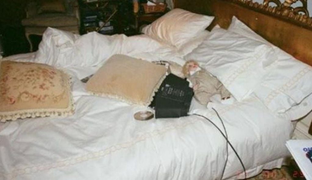 La cama de Michael Jackson (Web)