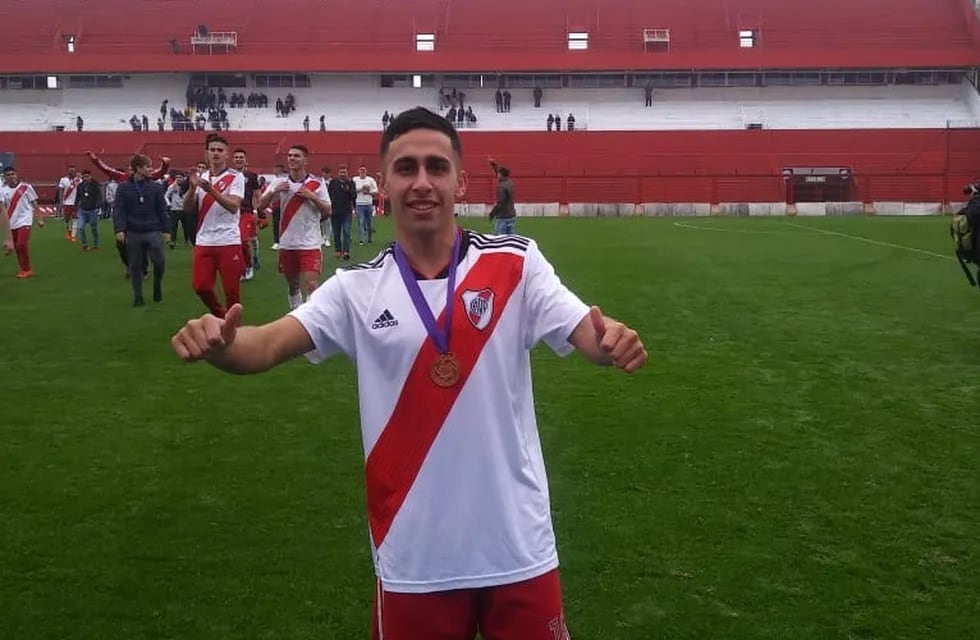 Matias Luque de Arroyito Campeon con River Plate