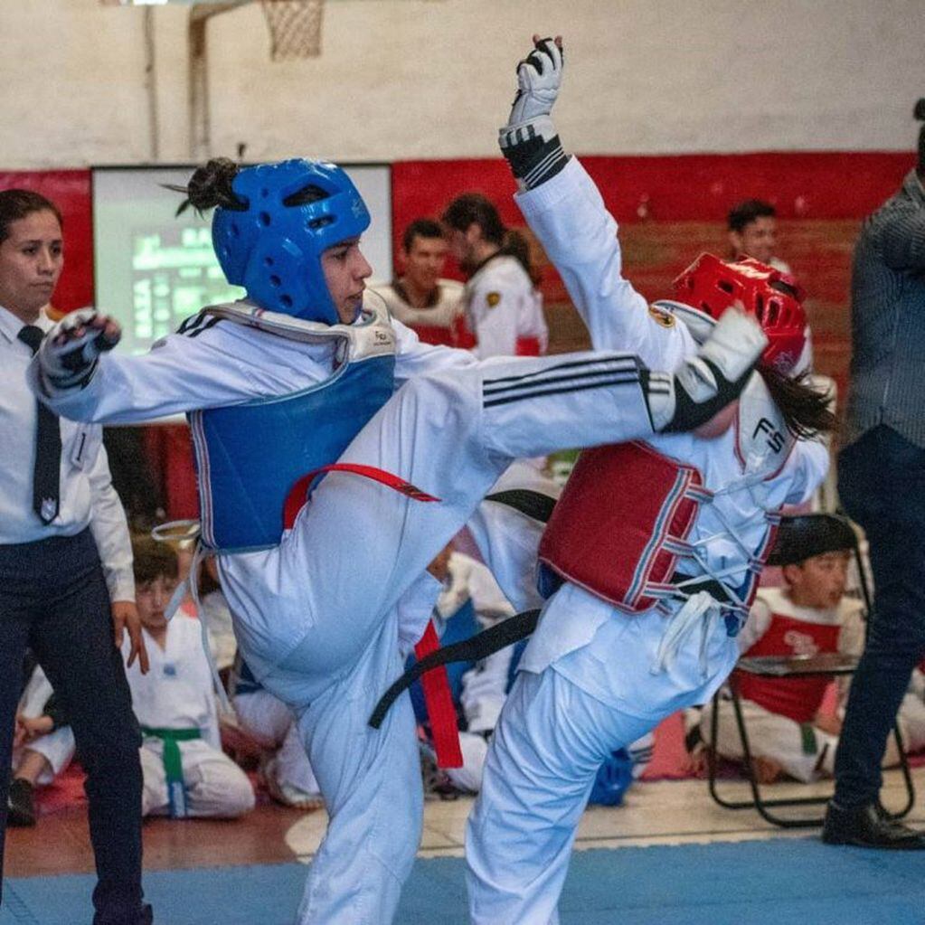 Valentina Pecchio Taekwondo Arroyito