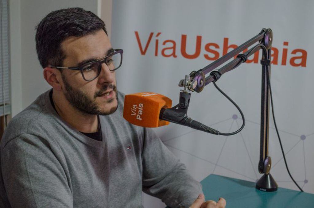 GONZALO ZAMORA en Vía Ushuaia Radio