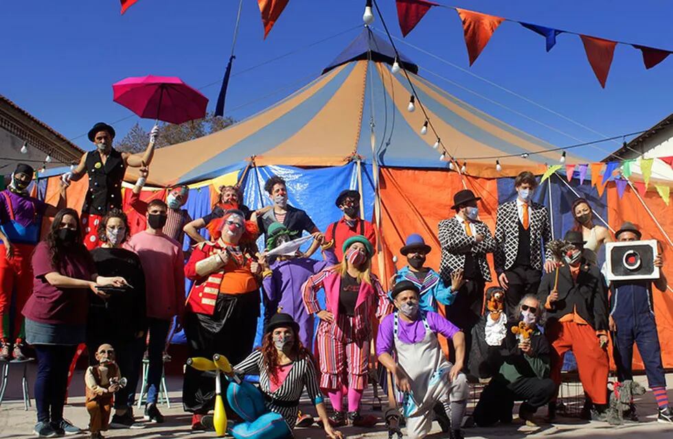 En diferentes paseos de Godoy Cruz se instalarán multicolores carpas de circo en donde se ofrecerán diversos espectáculos destinados a los niños y la familia. Gentileza