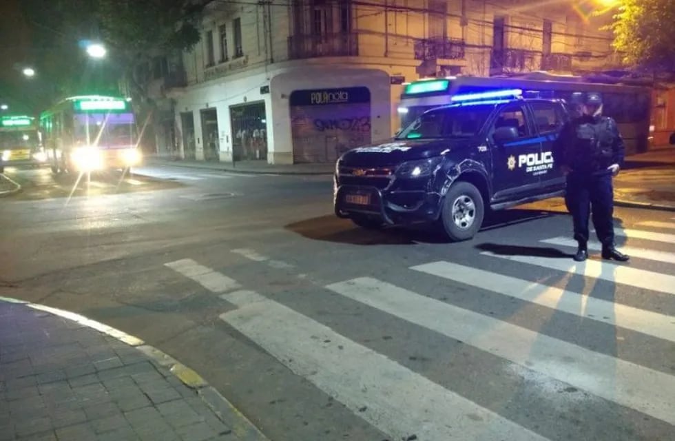 Los disparos ocurrieron en la fachada de un edificio en San Luis 1451. (@belitaonline)
