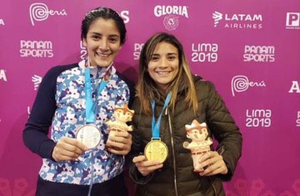 Dayana y Leonela, orgullosas campeonas y hermanas.