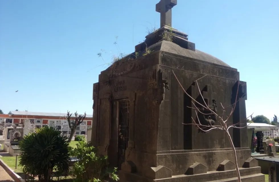 Se repiten los robos en el cementerio de San Lorenzo