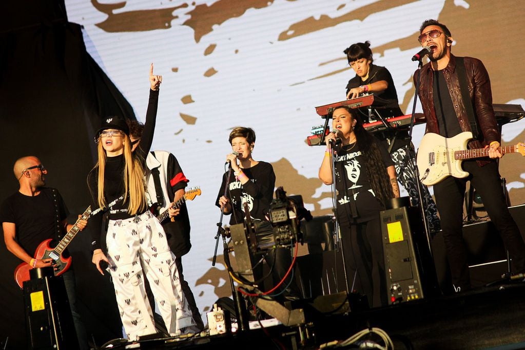 Nicki Nicole y No Te Va Gustar en el Lollapalooza Argentina 2022