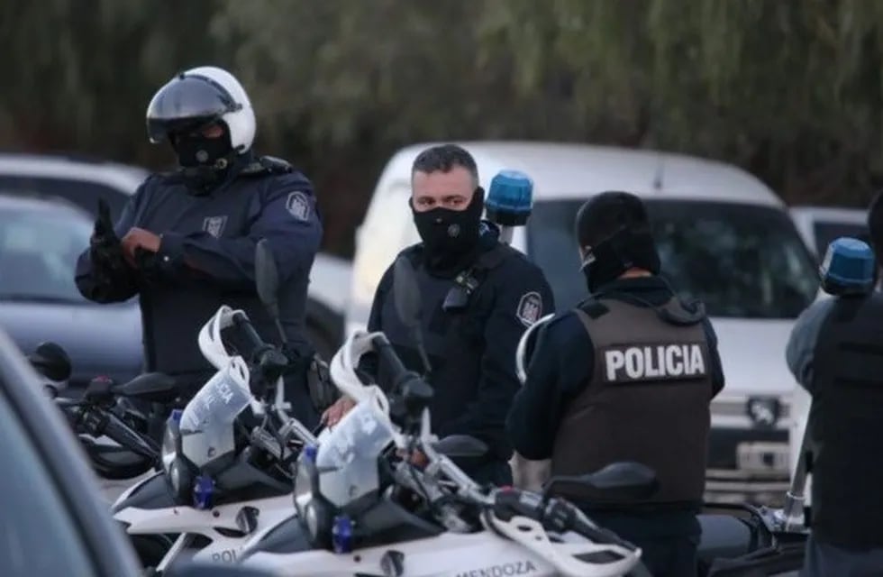 Las fuerzas de seguridad de Mendoza tendrán un aumento salarial.