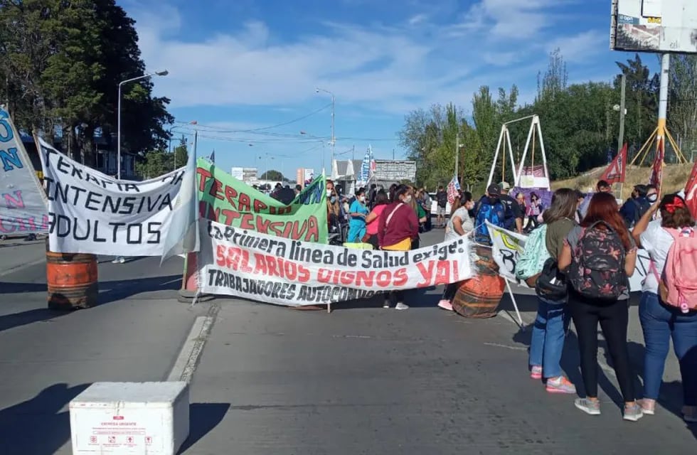 Protesta de personal de Salud en Neuquén (Periodismo de Izquierda).
