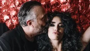 La noche de pasión de Lali Espósito: “disciplinó” a Fito Páez y le comió la boca a Juliana Gattas