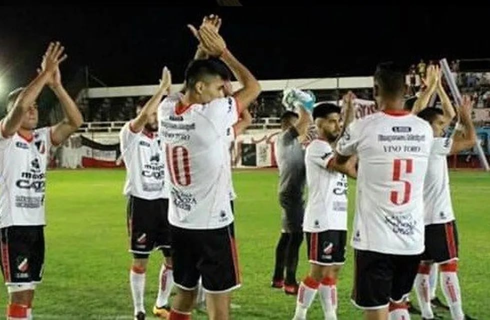 Deportivo Maipú regresó desde Catamarca con una derrota y sin clasificar.