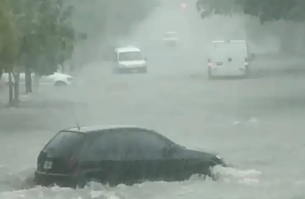 Impresionantes videos del temporal en La Rioja.