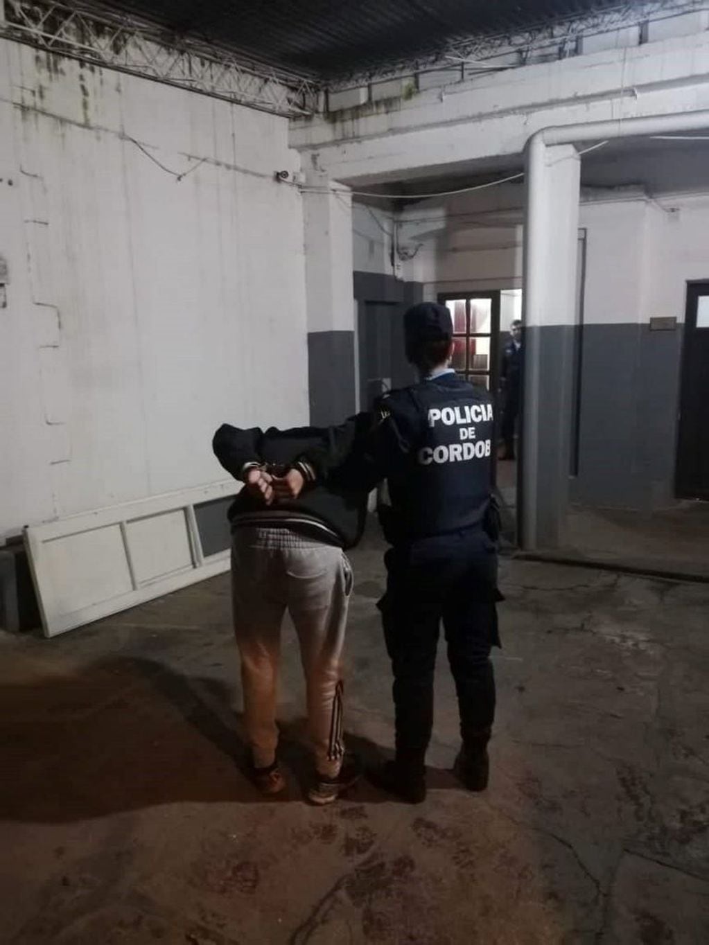 Uno de los dos detenidos tras intentar robar en una vivienda de Barrio Córdoba.