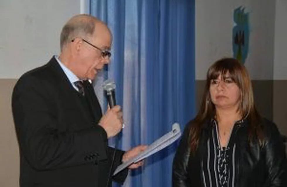 Acto de asunción de María Eugenia Rodríguez como Secretaria de Desarrollo Humano de Viedma (Foto: Municipalidad).