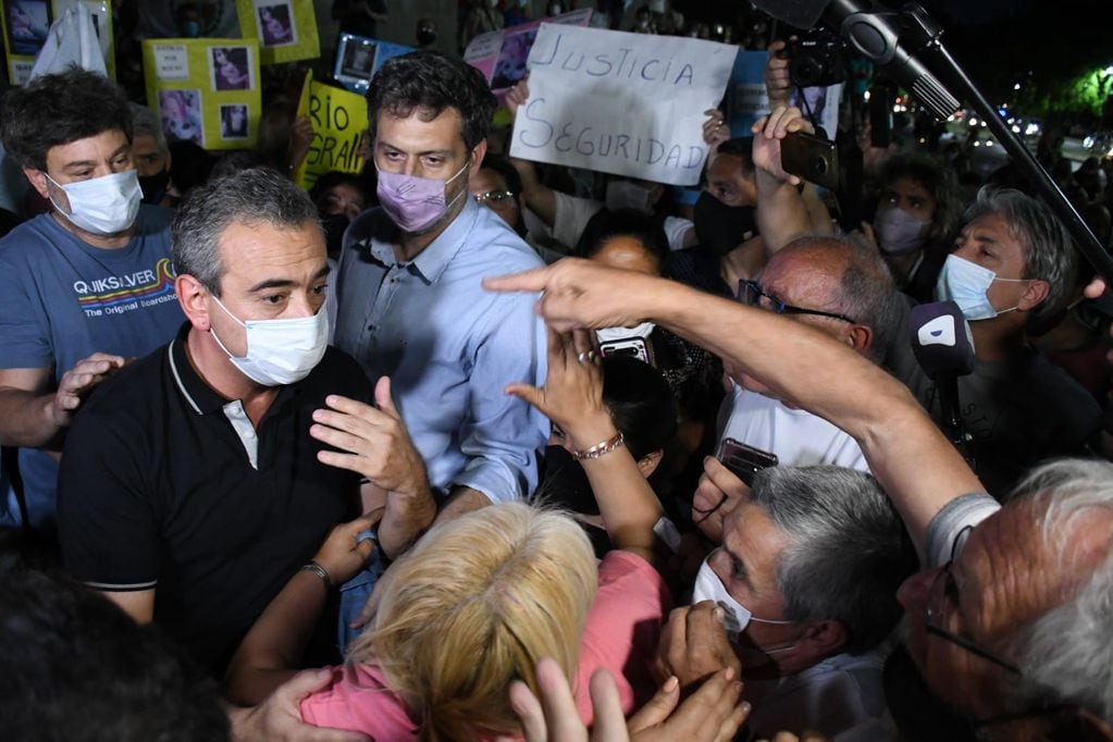 Pablo Javkin en la protesta por seguridad en Rosario. (@MauroYasprizza)