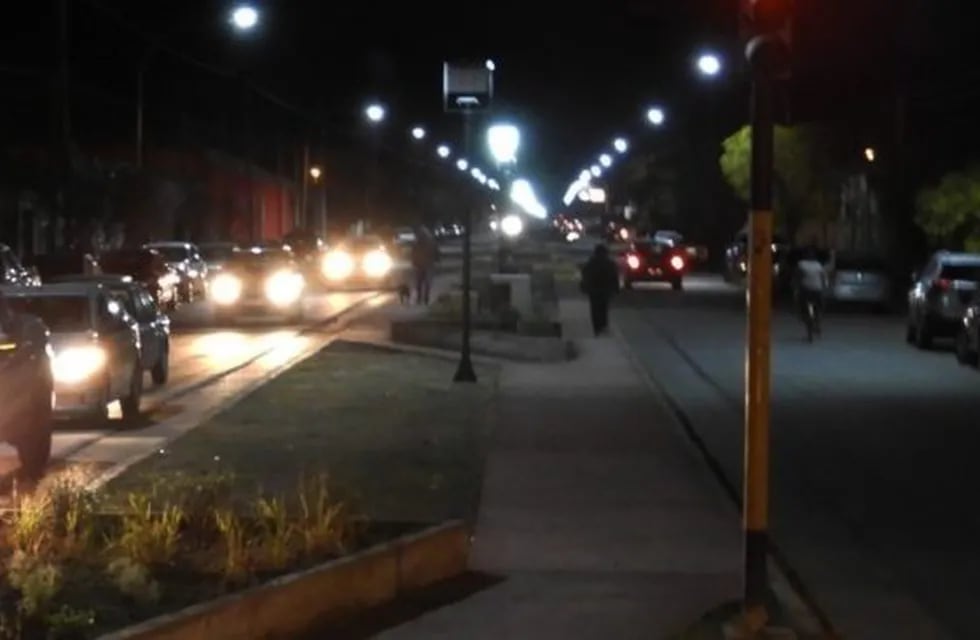Iluminación Led en Avenida Tucumán de Punta Alta