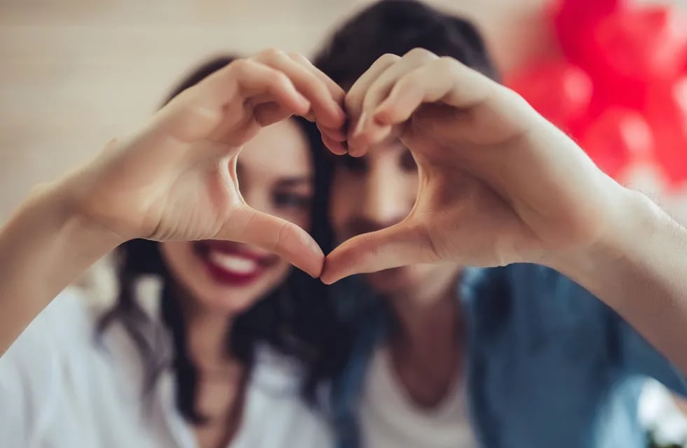 ¿Solo, con amigos o en pareja?: descubrí cómo pasarás San Valentín según un viral test de personalidad.