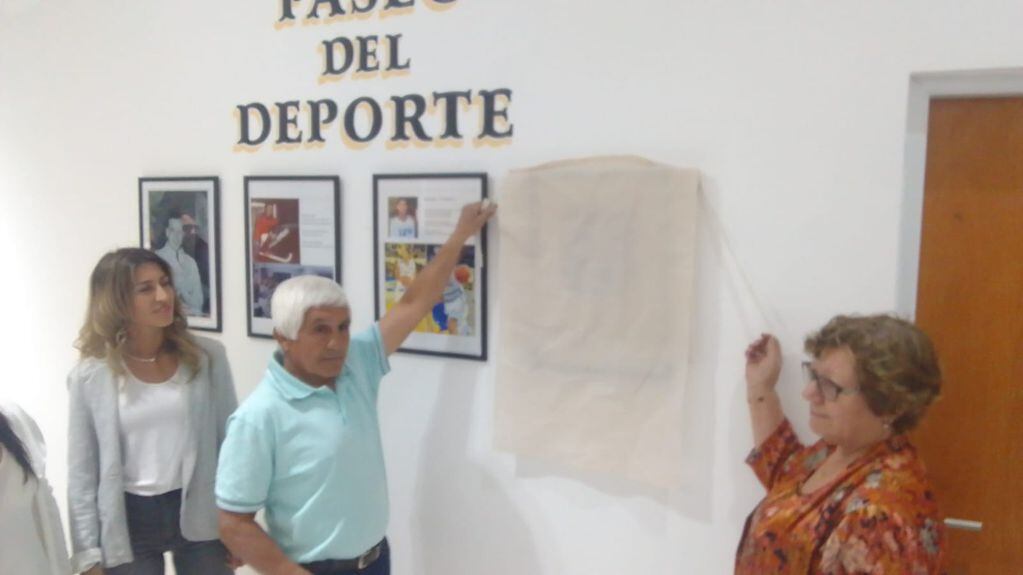 Miguel Lazarte ya forma parte del Paseo del Deporte de Tres Arroyos