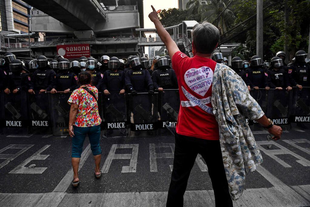 Enfrentamientos con la policía en Bangkok, Tailandia