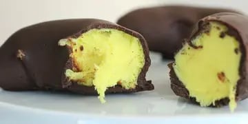  Bananitas caseras cubiertas con chocolate