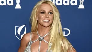 Puro fuego: Britney Spears cautivó Instagram con un vestido rojo pasión