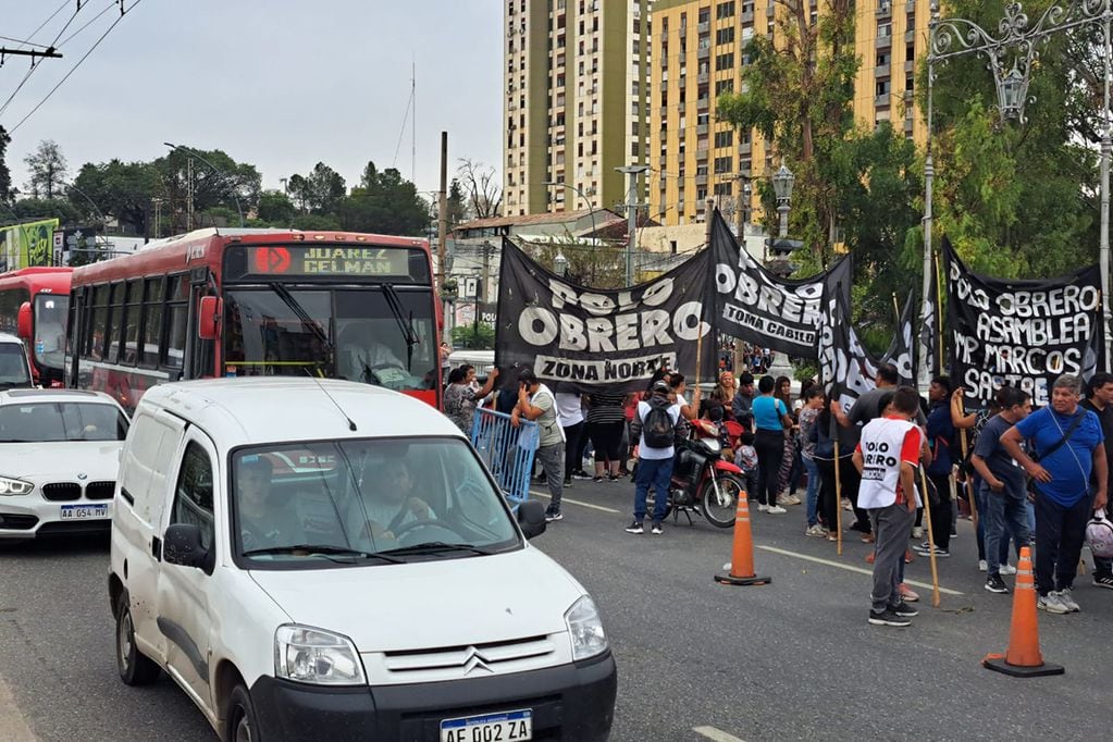Piquetes en Córdoba: marcha el Polo Obrero y hay complicaciones en el centro. (Nicolás Bravo / La Voz)