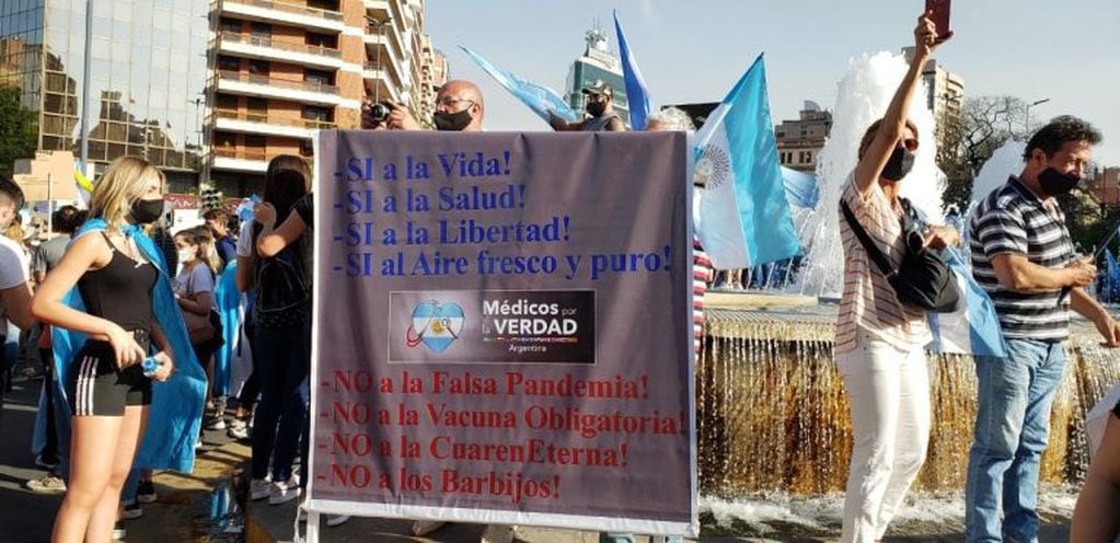 Nuevo banderazo contra el Gobierno nacional en Córdoba. (Foto: Javier Ferreyra)