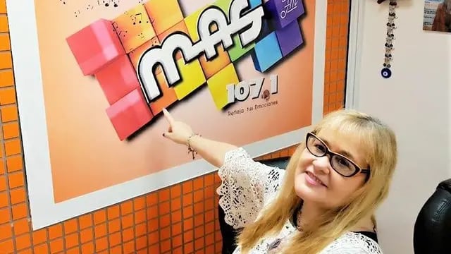 Silvia Madrino MAS FM 107.1 Arroyito