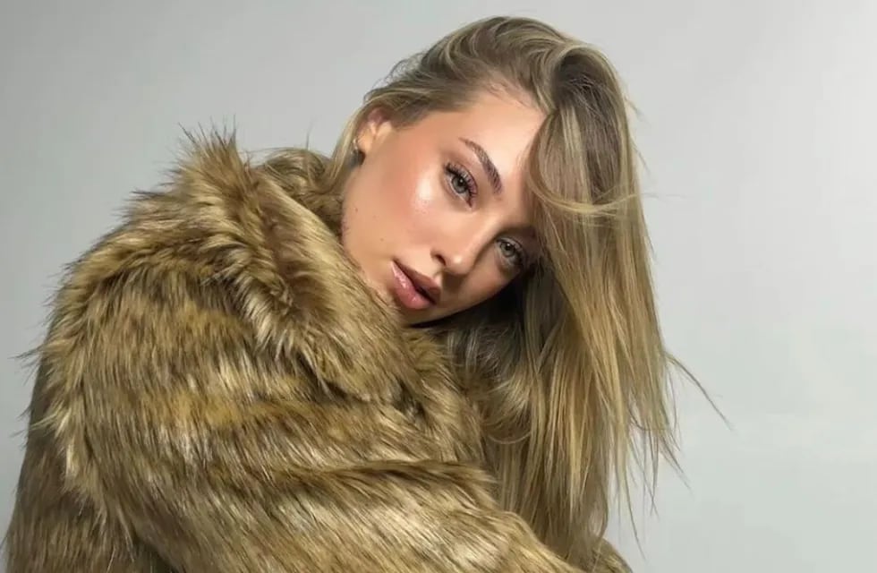 Quién es Juli Celsi, la influencer que recrea los makeups de las celebridades y causa furor en las redes sociales.