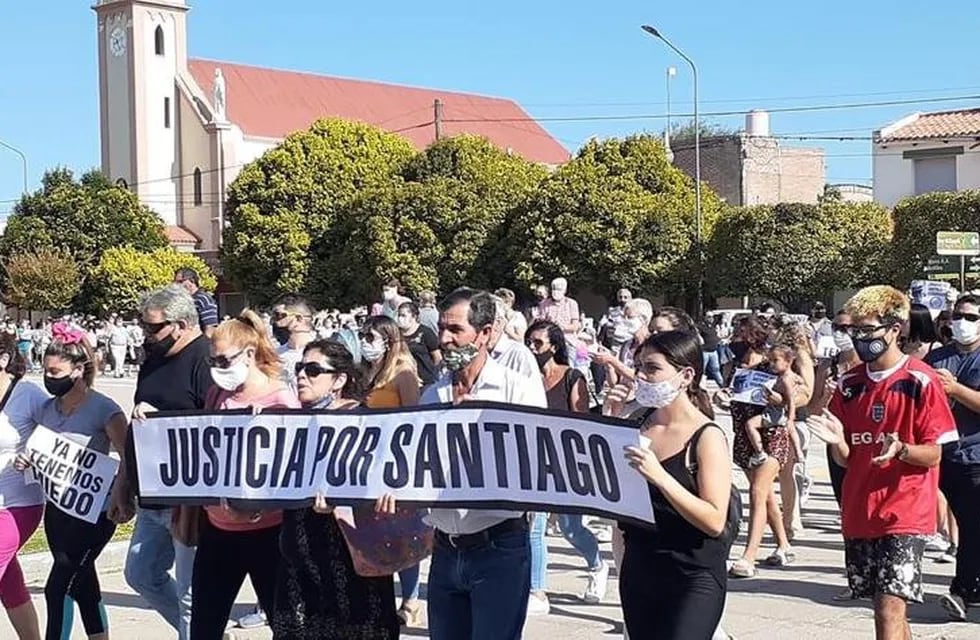 Vecinos de Berrotarán se manifestaron para pedir justicia por Santiago Mansicidor.