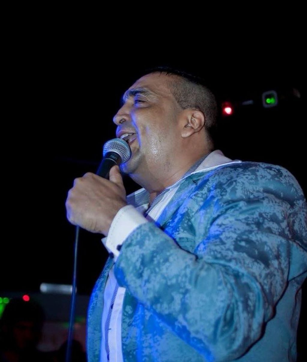 Falleció el cantante de La Nueva Luna, Marcelo "Chino" González. (@NicolasRiedel)